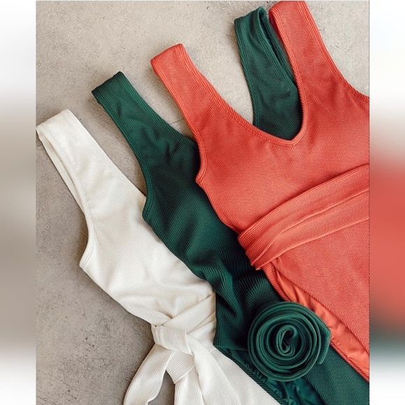 Toluca Swim Artemis Midi Belted one-piece - Palm (hunter green) - Picture 8 of 13